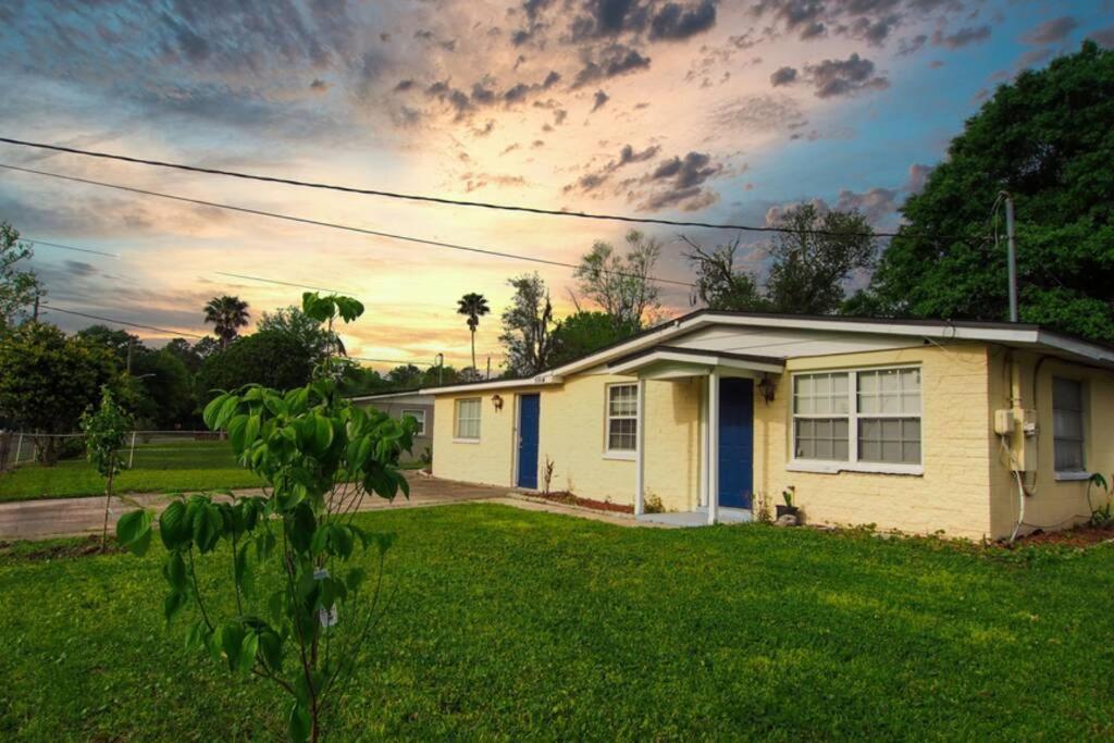 Spacious Family-Sized Home In Central Location Jacksonville Kültér fotó