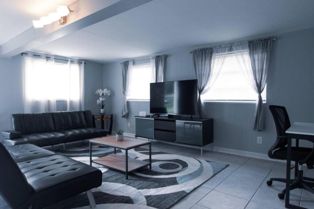 Spacious Family-Sized Home In Central Location Jacksonville Kültér fotó